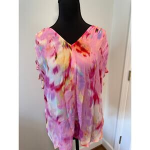 Liverpool Los Angeles Fuschia Watercolor Flutter Sleeve Blouse
